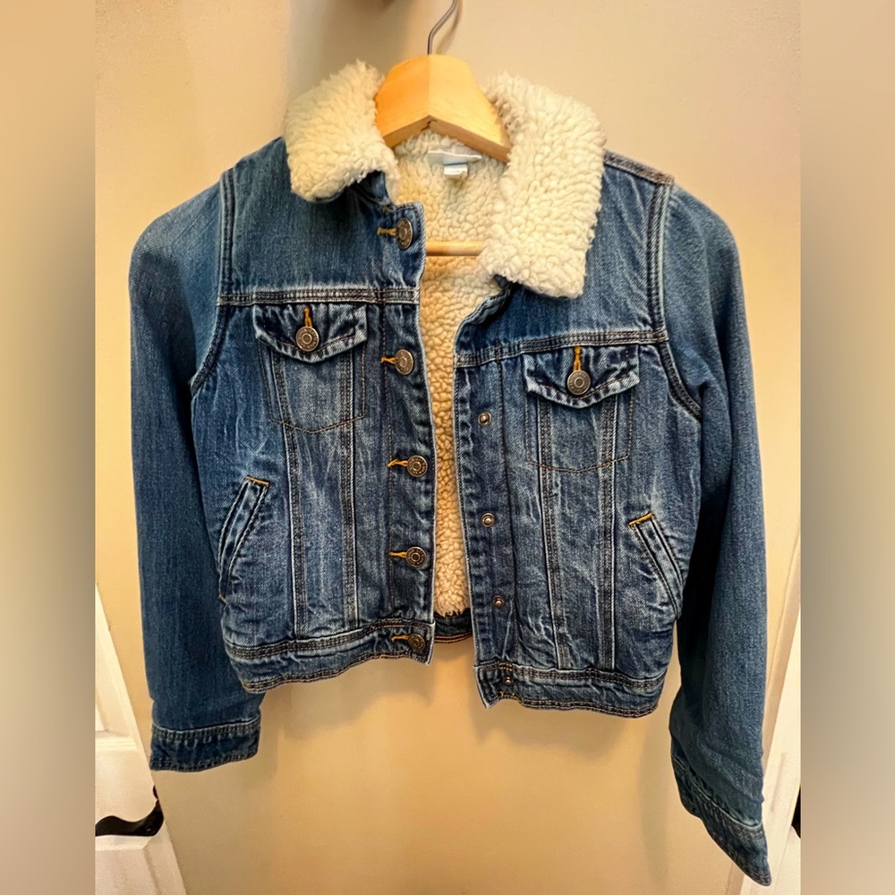 Girls' Faux Shearling Lined Jean Jacket
Cat & Jack™ 7/8